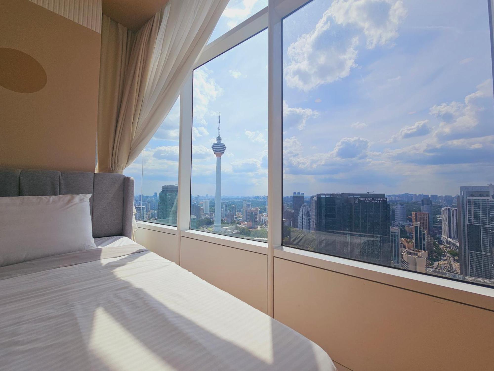 Sky Suites Klcc By Staylar Kuala Lumpur Exterior photo